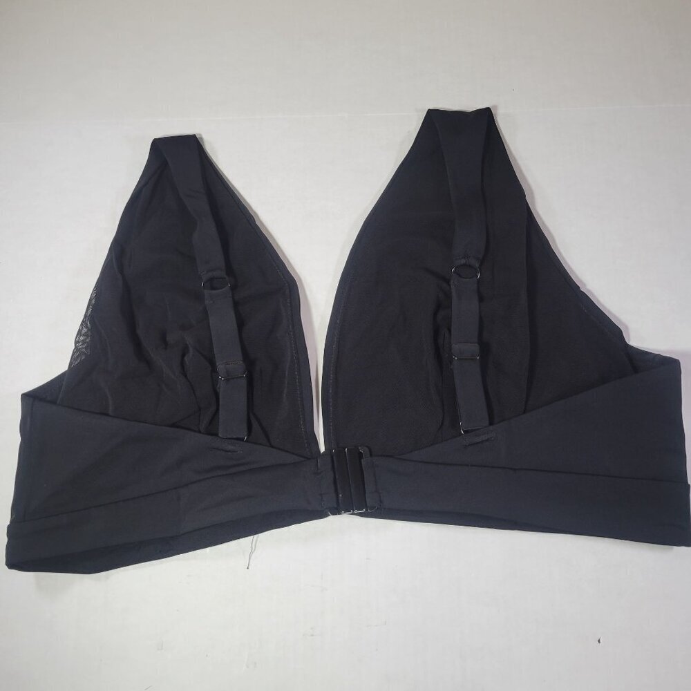 ASOS Design Black Adjustable Bralette Bikini Back Closure Top Size UK22/US18 - Picture 2 of 8